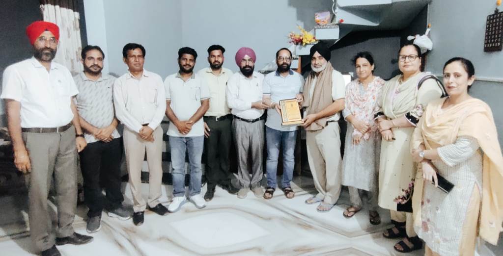 Punjabi Teachers Association Honors Lecturer Veer Singh Thind for Outstanding Educational Services